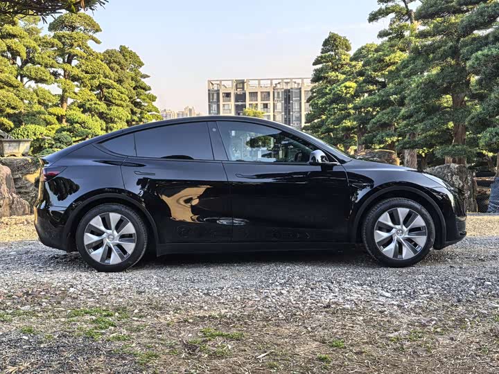 Фото 7 - Tesla Model Y