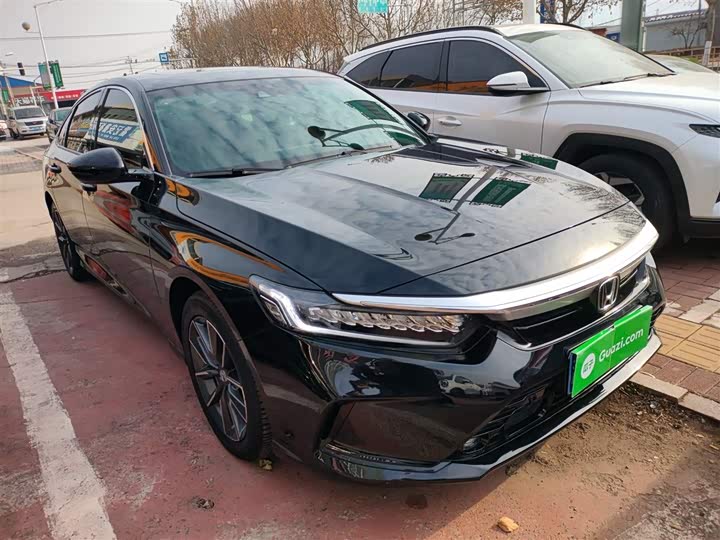 Фото 4 - Honda Inspire