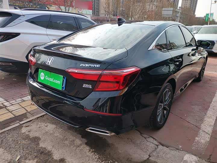 Фото 7 - Honda Inspire