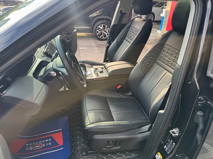 Фото 9 - Land Rover Range Rover Evoque L