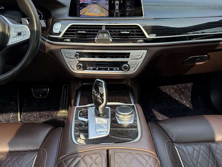 Фото 7 - BMW 7 Series