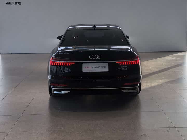 Фото 7 - Audi A6L