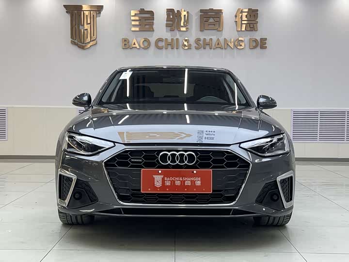 Фото 4 - Audi A4L