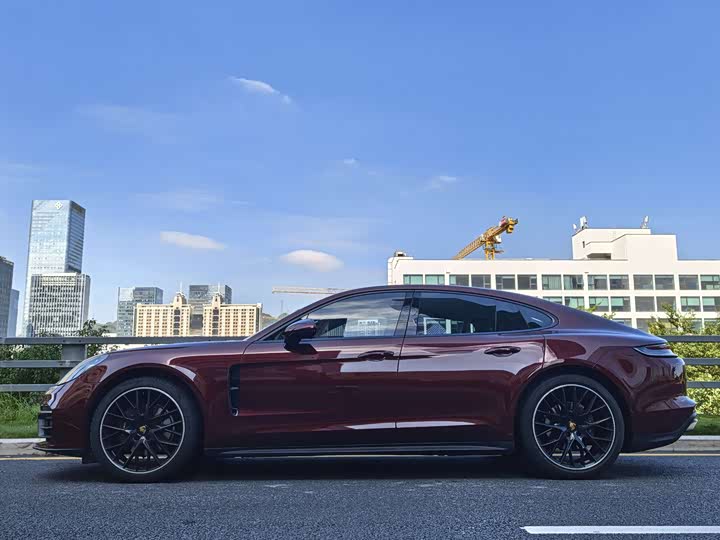 Фото 3 - Porsche Panamera