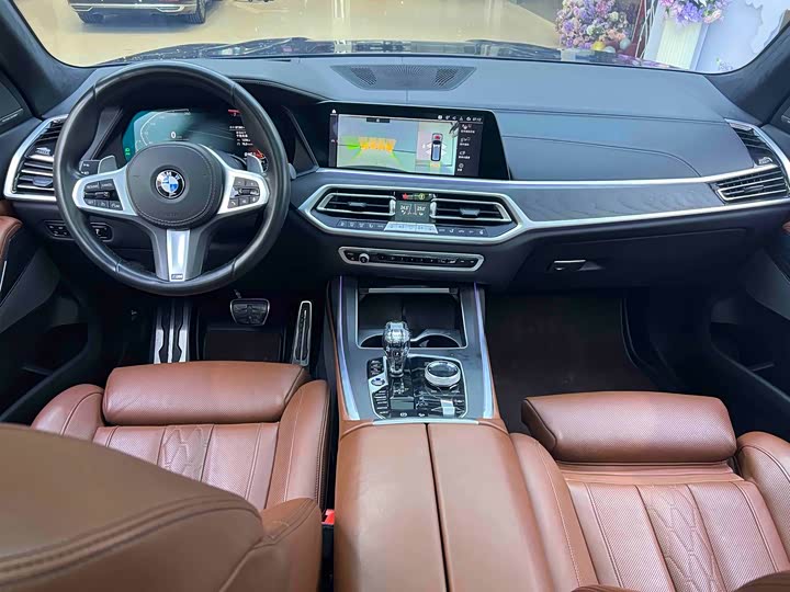 Фото 5 - BMW X7