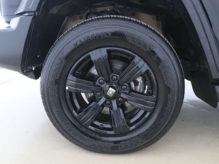 Фото 9 - Tank 300