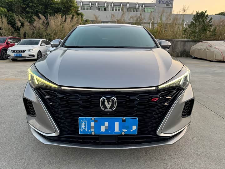 Фото 2 - Changan Eado Plus