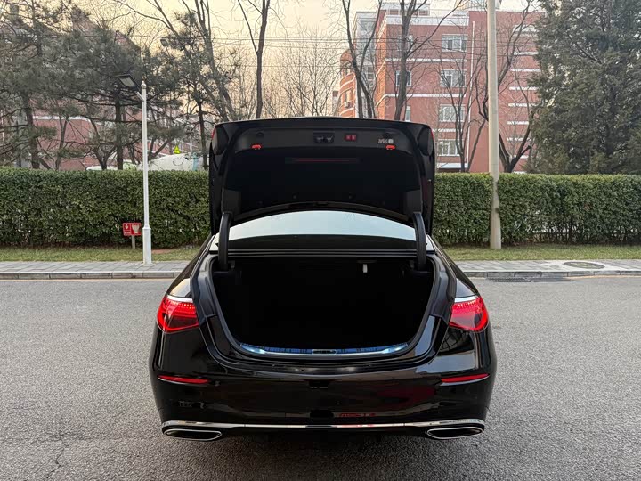 Фото 6 - Mercedes-Benz S-Class