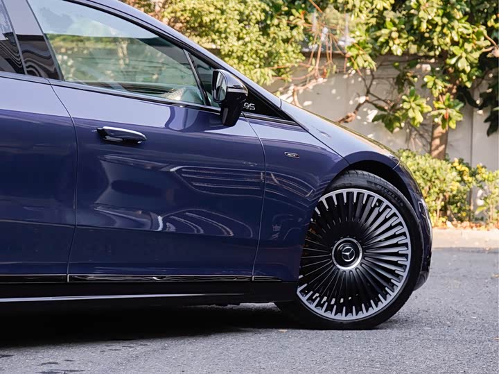 Фото 8 - Mercedes-Benz EQS AMG