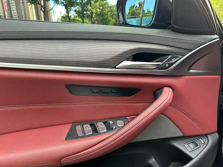 Фото 6 - BMW 5 Series Hybrid