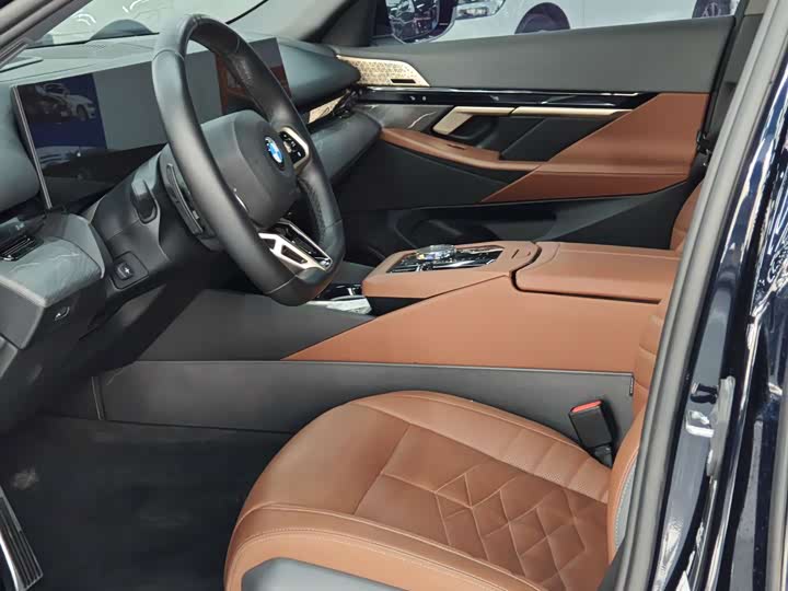 Фото 5 - BMW 5 Series