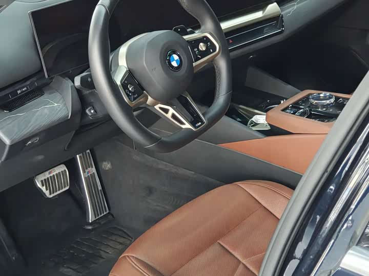 Фото 6 - BMW 5 Series