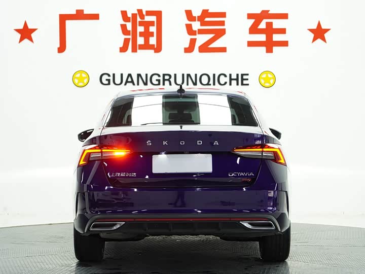 Фото 4 - Skoda Octavia Pro