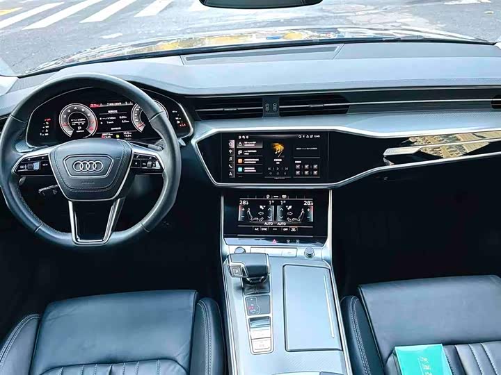 Фото 6 - Audi A6L