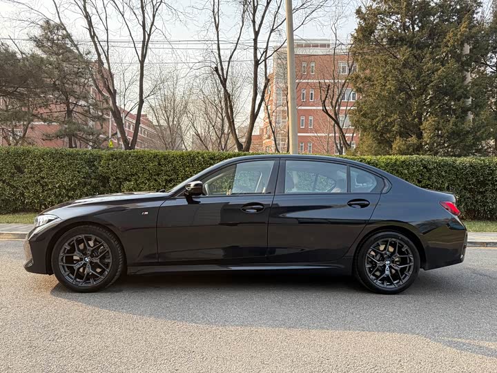 Фото 3 - BMW 3 Series