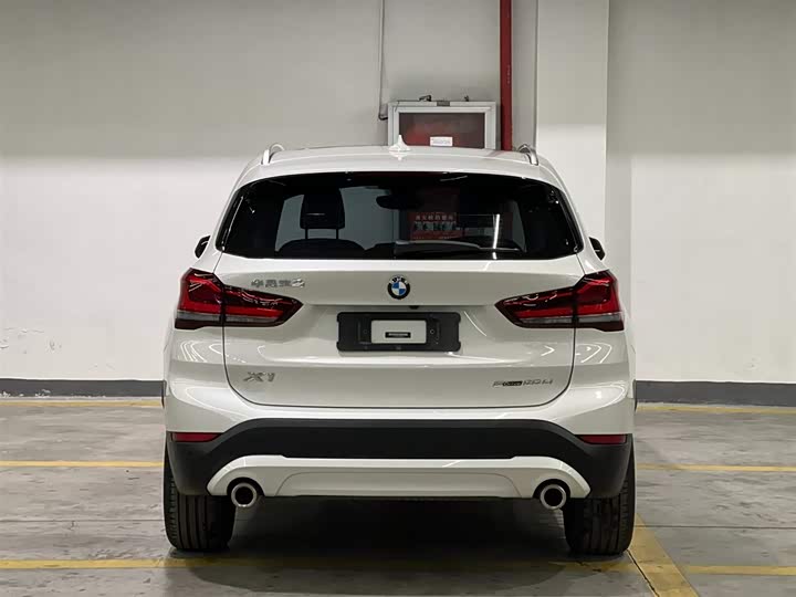 Фото 6 - BMW X1