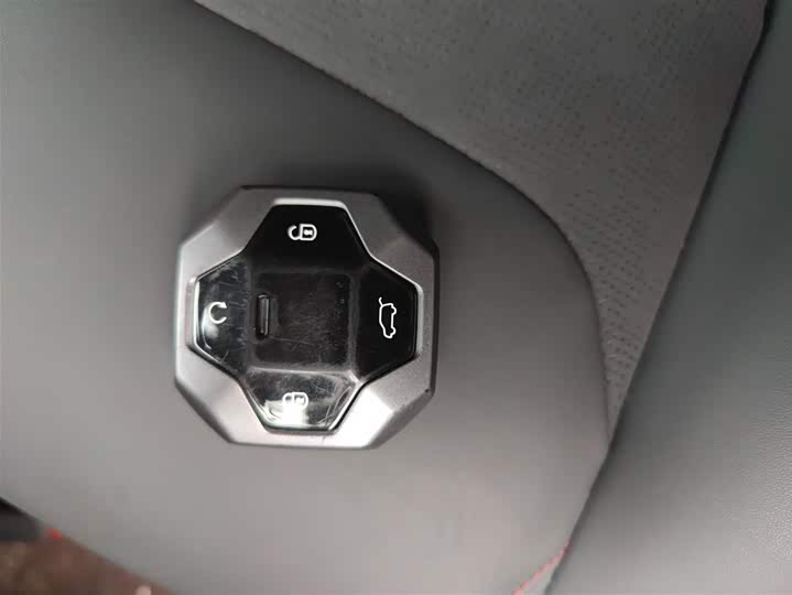 Фото 9 - Jetour T2