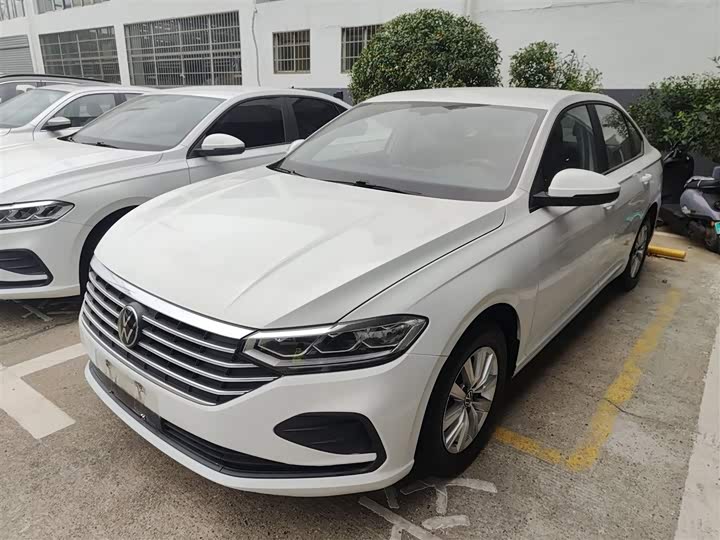 Фото 1 - Volkswagen Lavida