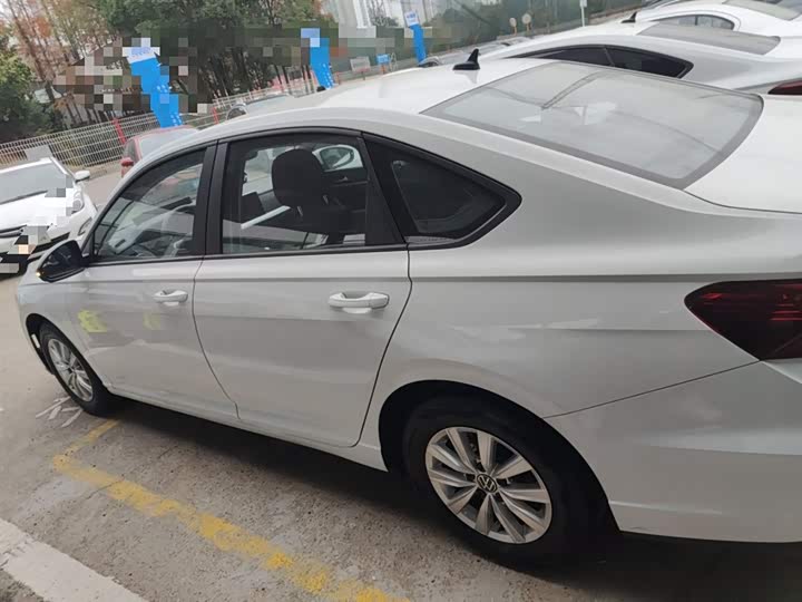 Фото 5 - Volkswagen Lavida