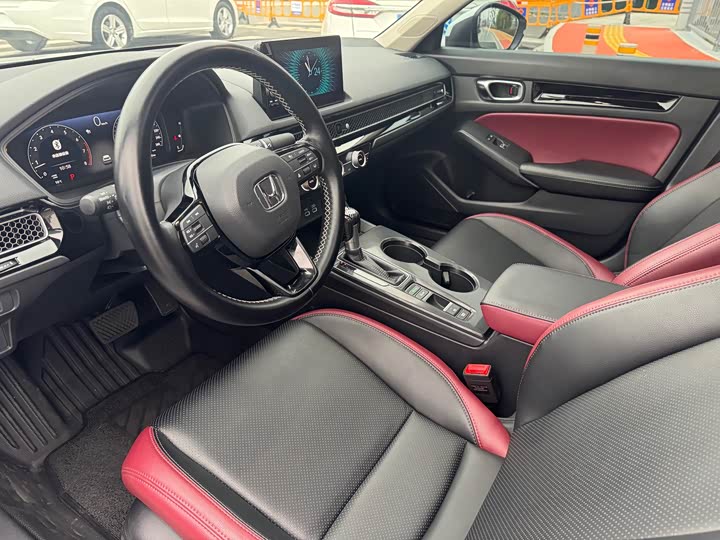 Фото 4 - Honda Civic