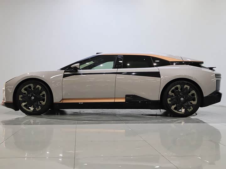 Фото 3 - HiPhi Z