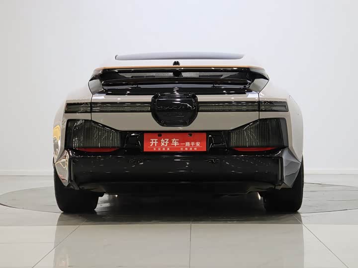 Фото 5 - HiPhi Z