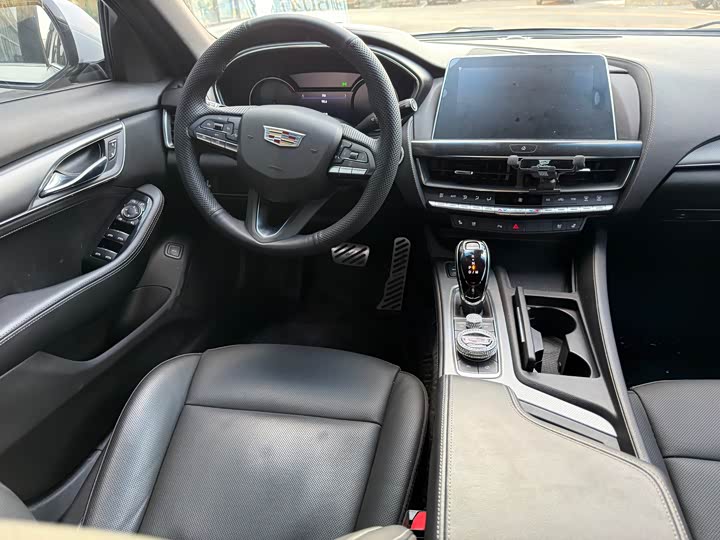 Фото 7 - Cadillac CT5