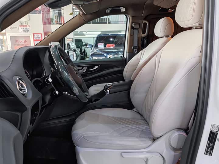 Фото 6 - Mercedes-Benz Vito