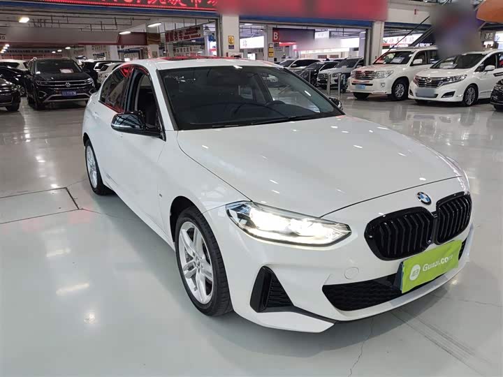 Фото 4 - BMW 1 Series