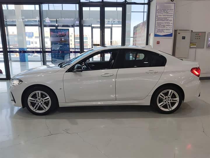 Фото 5 - BMW 1 Series