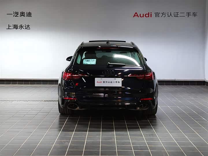 Фото 5 - Audi RS 4