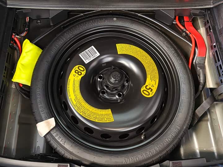 Фото 8 - Audi RS 4