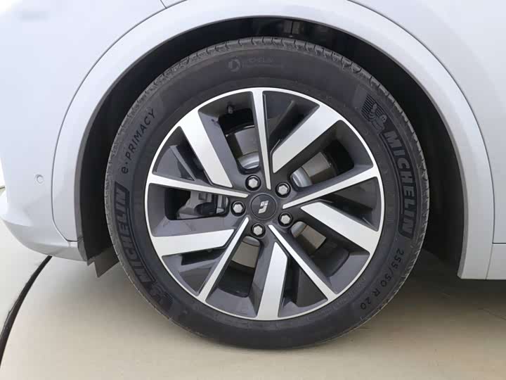 Фото 5 - LiXiang L7