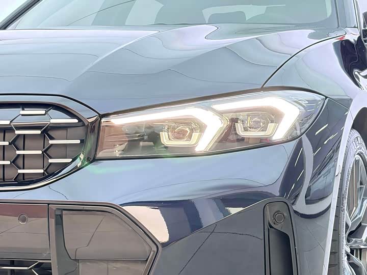 Фото 2 - BMW 3 Series