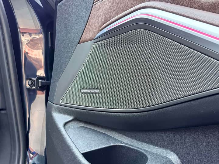 Фото 6 - BMW 3 Series