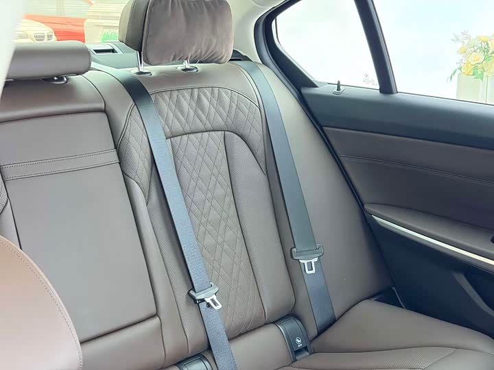 Фото 7 - BMW 3 Series