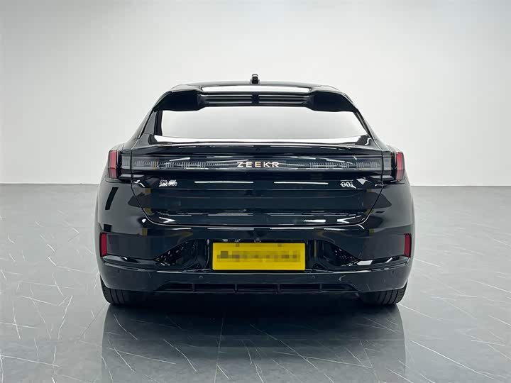 Фото 5 - Zeekr 001