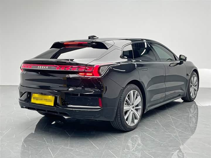 Фото 6 - Zeekr 001