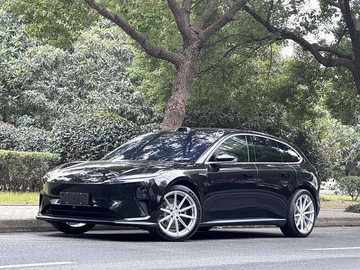 Фото 3 - Nio ET5T