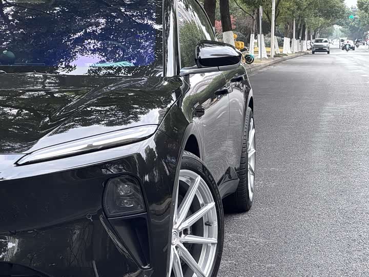 Фото 4 - Nio ET5T