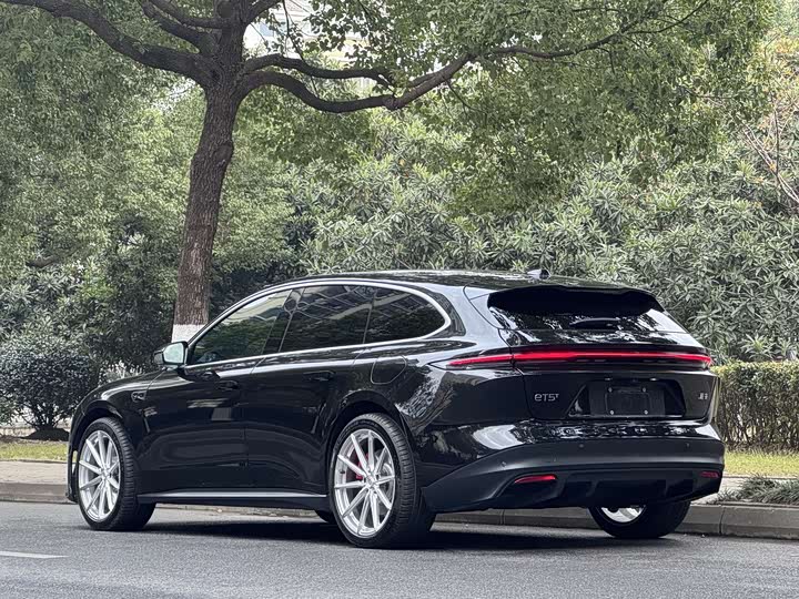 Фото 9 - Nio ET5T