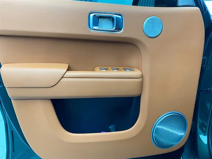 Фото 8 - LiXiang L9