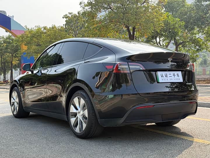 Фото 7 - Tesla Model Y