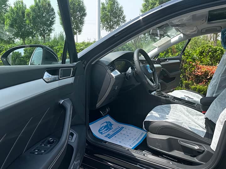 Фото 10 - Volkswagen Magotan