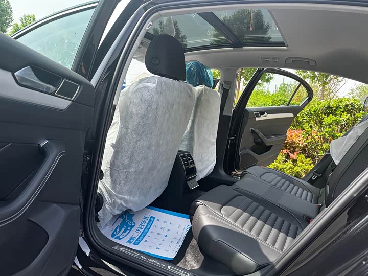 Фото 15 - Volkswagen Magotan