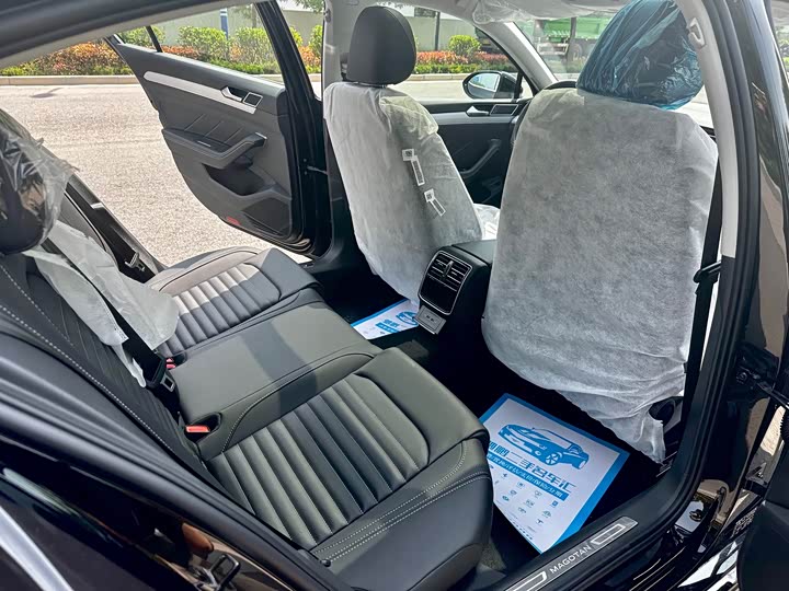 Фото 17 - Volkswagen Magotan