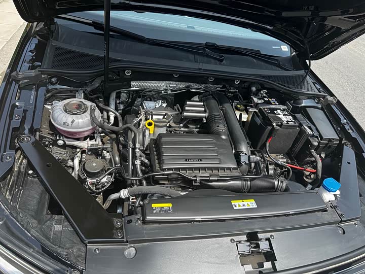 Фото 21 - Volkswagen Magotan