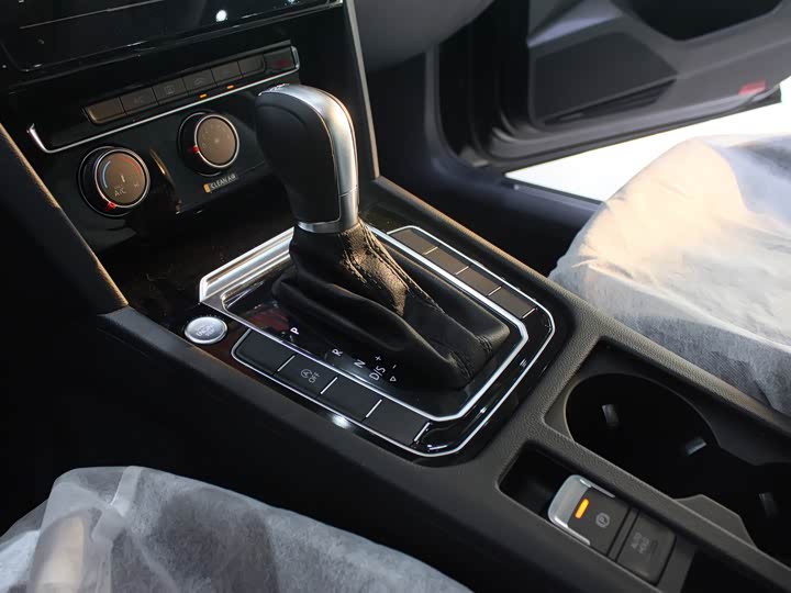 Фото 27 - Volkswagen Magotan