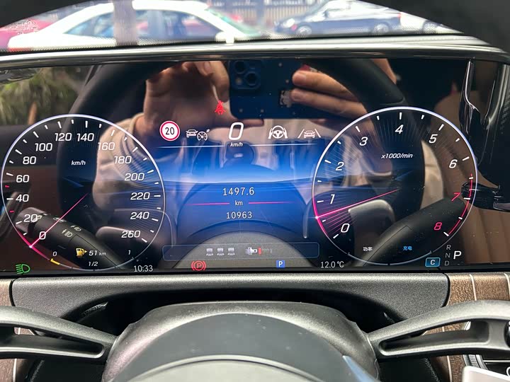 Фото 9 - Mercedes-Benz E-Class