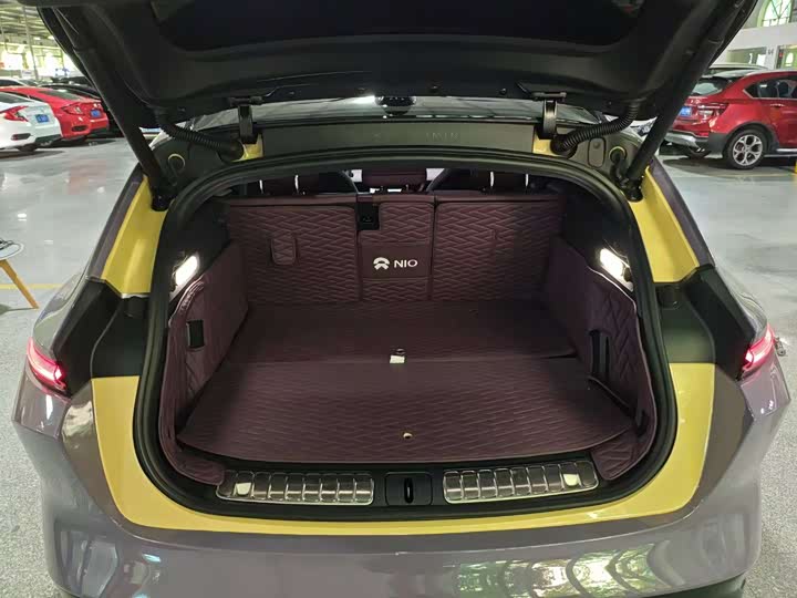 Фото 8 - Nio ET5T